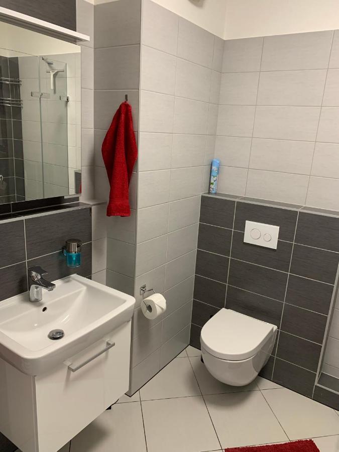 Kelleruv Mlyn - Apartman S Vlastni Garazi, Znojmo Centrum Екстер'єр фото
