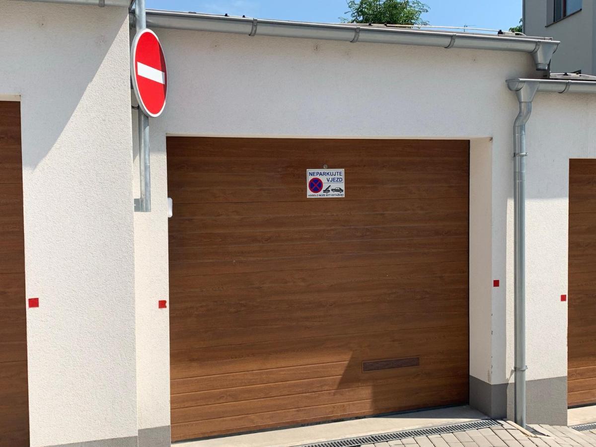 Kelleruv Mlyn - Apartman S Vlastni Garazi, Znojmo Centrum Екстер'єр фото